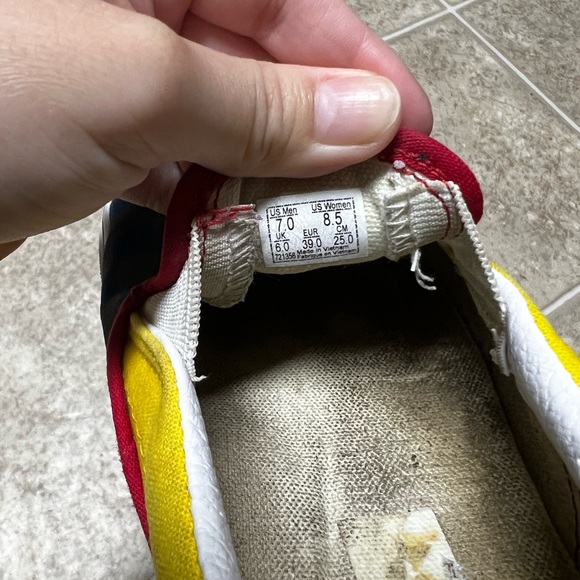 Slip on Vans - Picture 4 of 4